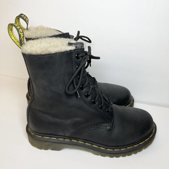 Dr Martens Boots Size 8 Black Leather 1460 Serena Faux Fur Lined Lace Up - Picture 3 of 14